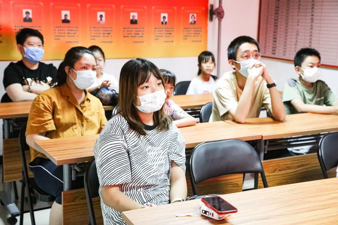 制服做爱