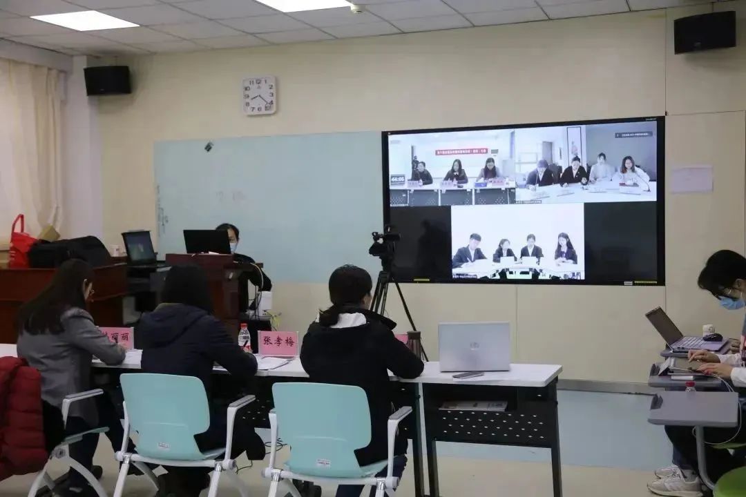 制服做爱