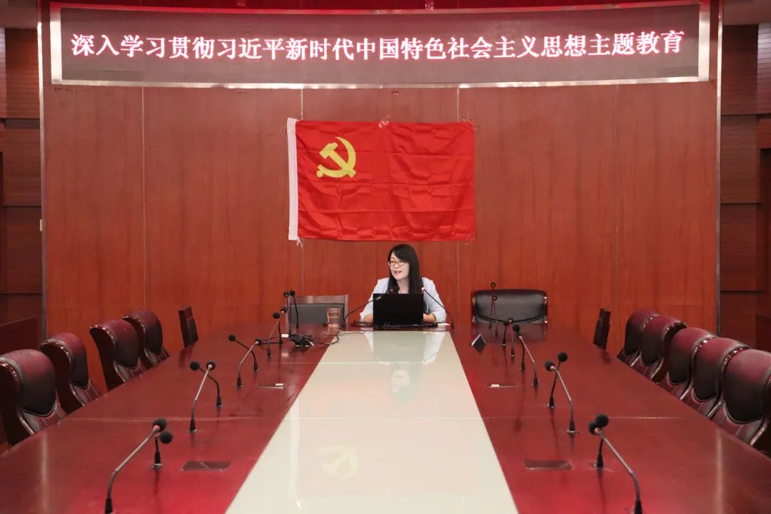 制服做爱