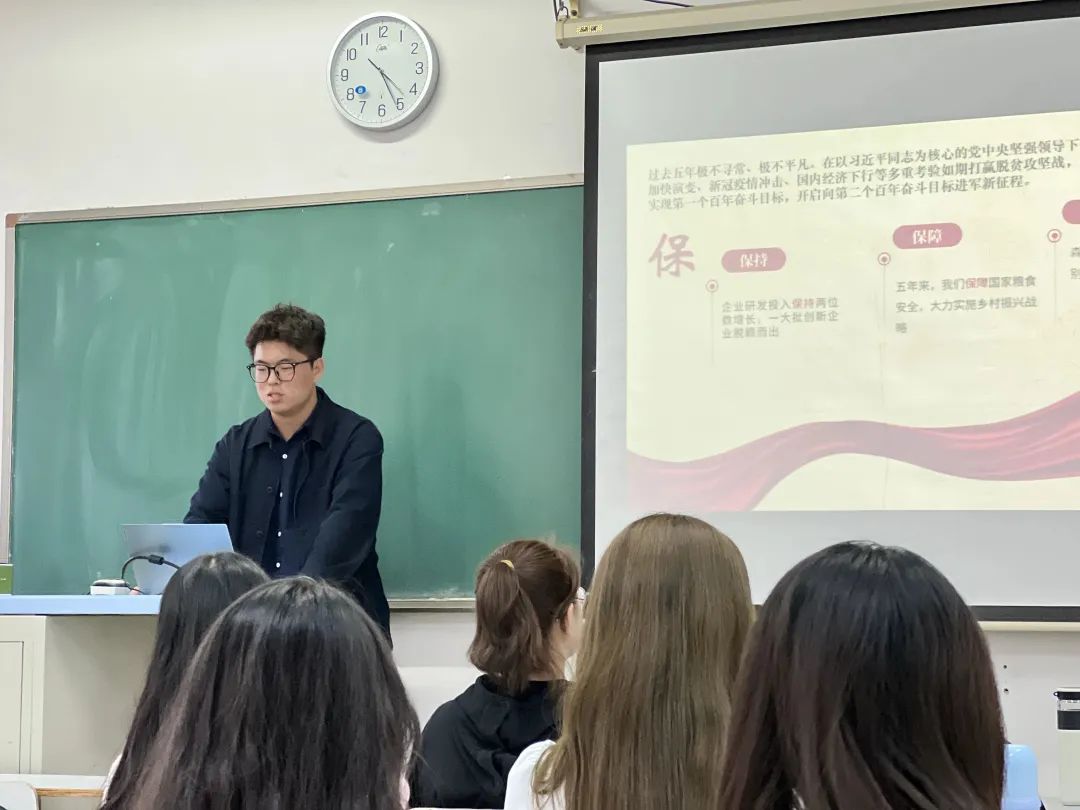 制服做爱