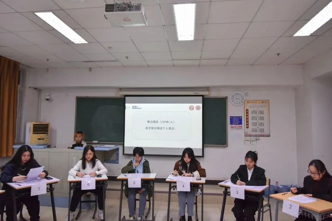 制服做爱