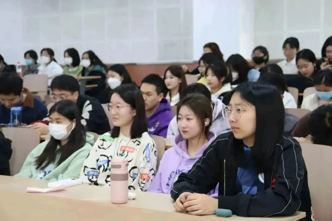 制服做爱