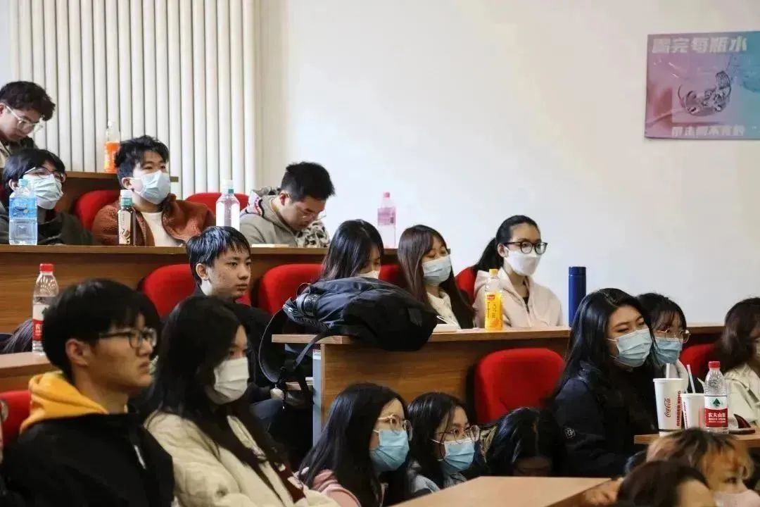 制服做爱