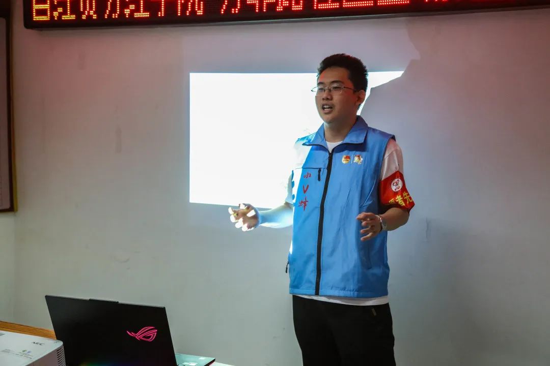 制服做爱