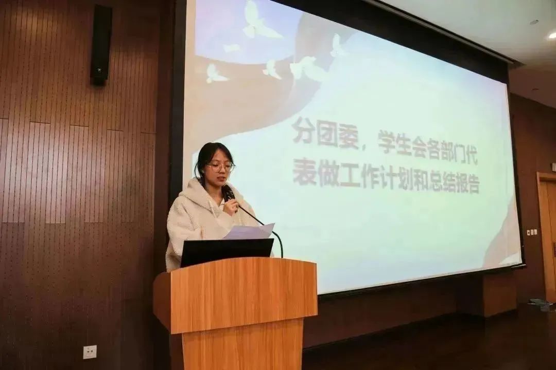 制服做爱